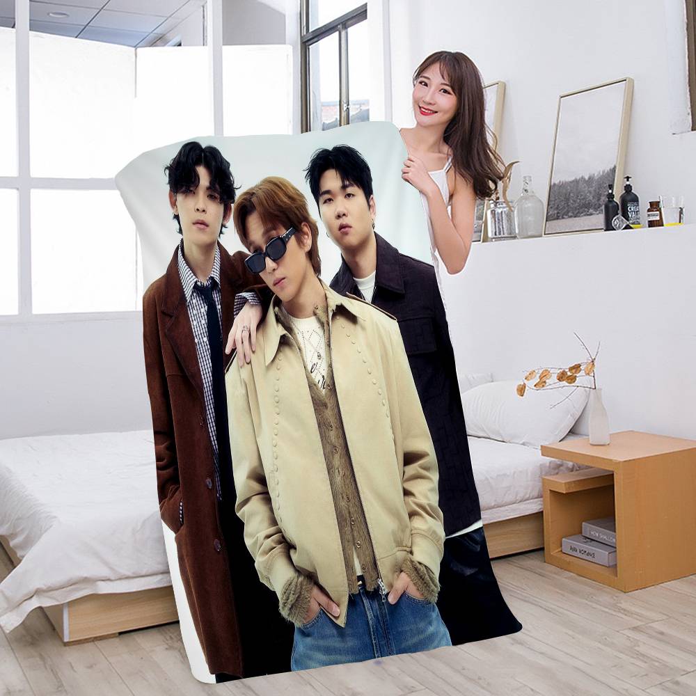 Poster W-Wave To Earth KOREAN Anime Beach Swimming Towel Soft Absorbent Washcloth Children's Gifts for Kids Travel Camping Gym