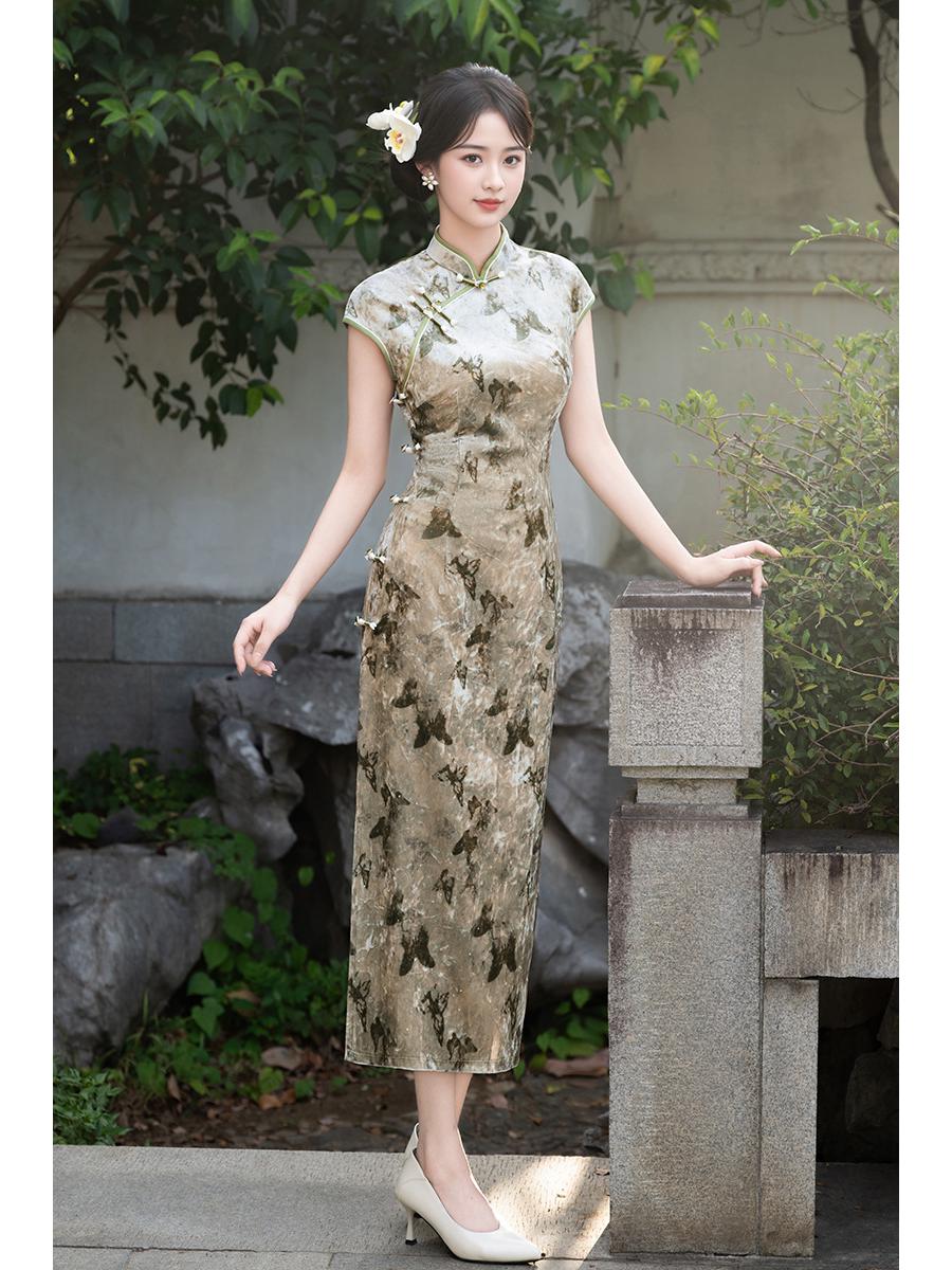 

Plus Size Stretchable Velvet Sleeveless Cheongsam Dress - Autumn 2025 Collection Medium