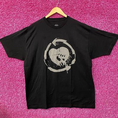 Rise Against Heart Fist Punk Rock Band Graphic TShirt 2XL Unisex T-Shirt