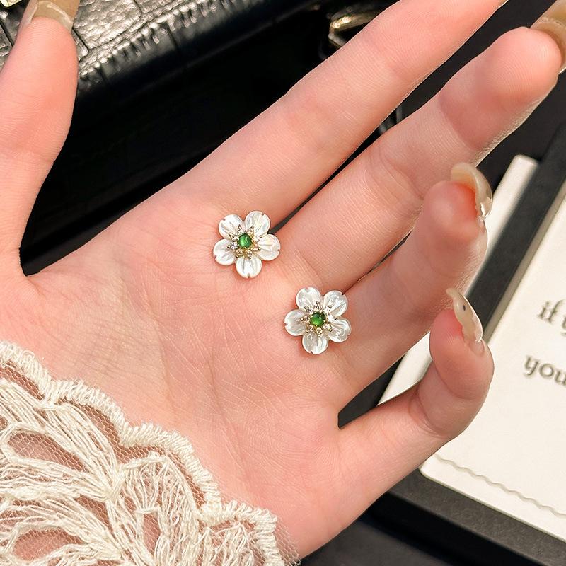 Jade green flower stud earrings sterling silver s925 white fritillary girl gentle and exquisite temperament earrings women s fringed fashion gift 925 silver