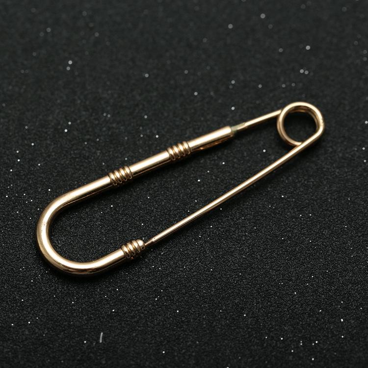Versatile Retro Lion Head Brooch: Irregular Pendant & U-shaped Safety Pin