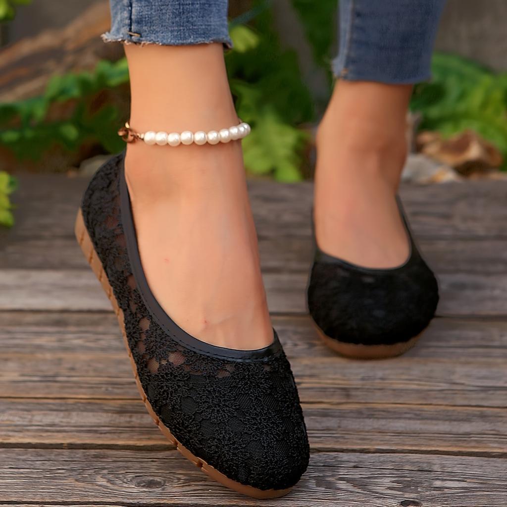 Festive Plaid Bow Flats: Lightweight, Comfortable, And Stylish for All Seasons