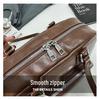 Women's Retro Y2K Underarm Bowling Bag: Large Capacity, Simple, Versatile Shoulder Handbag for Casual Commute.