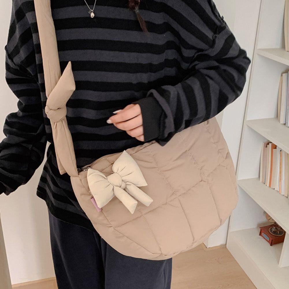 Korean Style Puffer Cloud Shoulder Bag Bow Pendant Dumpling Bag Casual Nylon Quilted Handbag  Daily