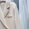 Elegante Cappotto Corto Bicolore in Cashmere Grigio - Stile Suit di Nicchia Autunno 2024 Donna