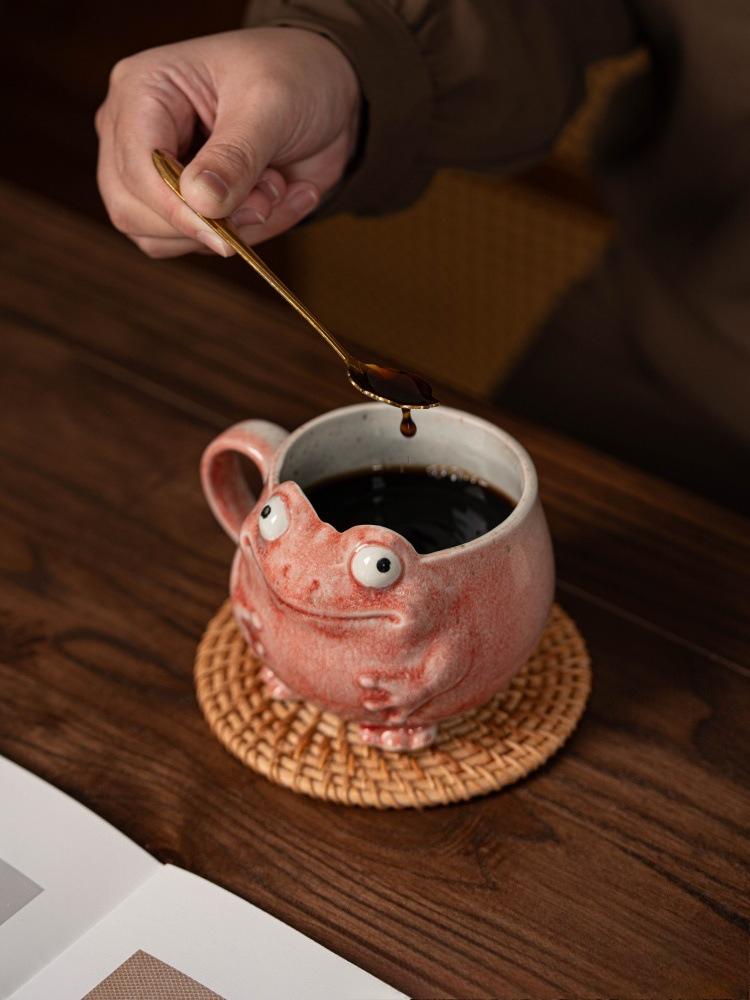 Keramický hrnek s žábou a lžičkou Roztomilý hrnek na kávu Dárková sada pro kancelář Domácí použití Vintage styl Dekorace na pití