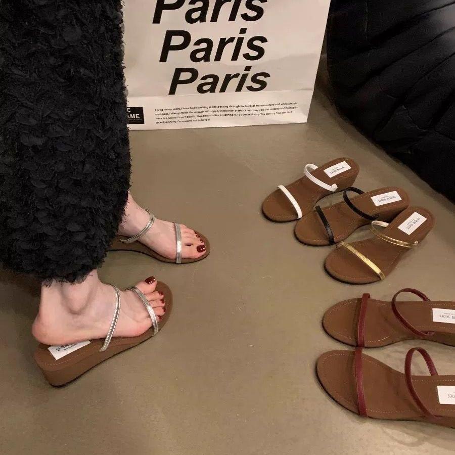 Fashion Female Shoes Womens Slippers Outdoor Heeled Mules Cross-Tied On A Wedge Luxury Slides 2025 High Summer Designer Scandals