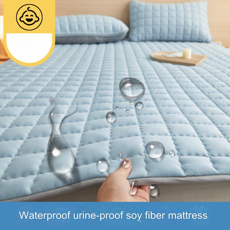 Deluxe Hypoallergenic Mattress Protector Deep Pocket,Quilted and Soft,for Comfortable Sleep in Bedroom or Guest Room