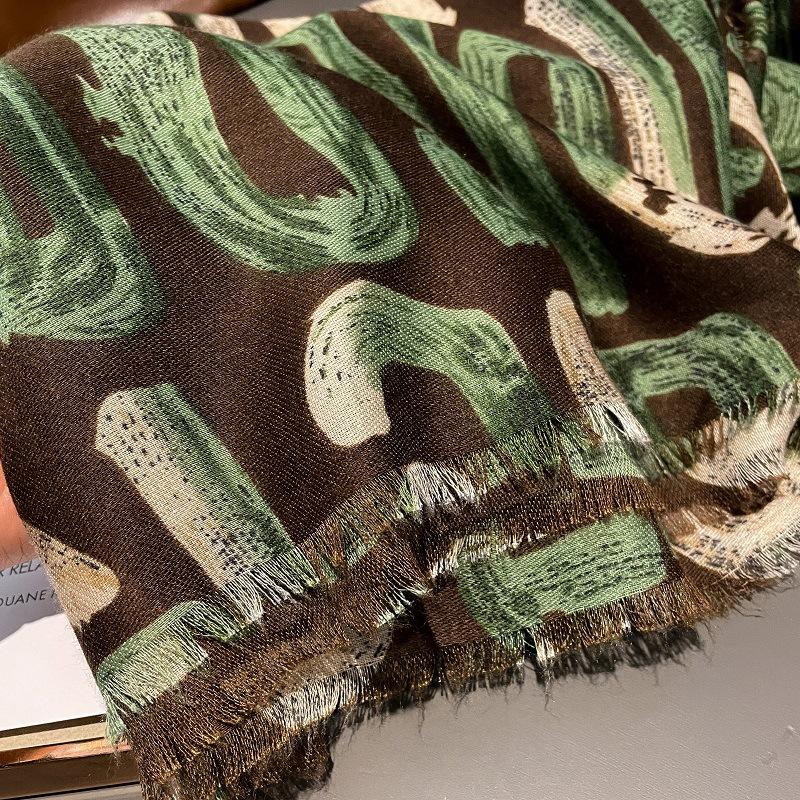 Herbst und Winter Baumwolle und Leinen Hand Schal Geometrisch Buchstaben Bedruckt Seidenschal Männer und Frauen Schal Trendig