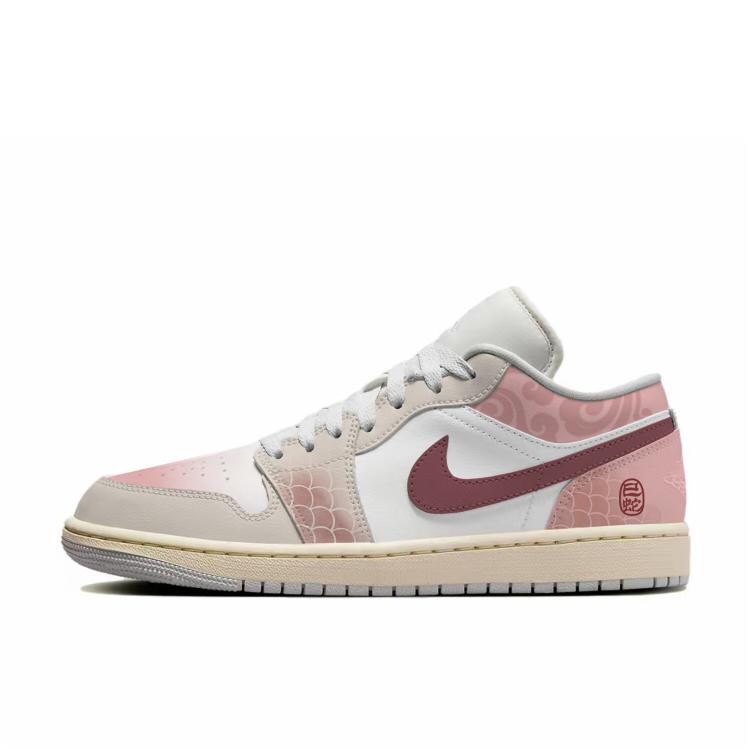 

Jordan Air Jordan 1 Low top Vintage Basketball Shoes Women s Red White DC0774-103(Team183-) 36.5
