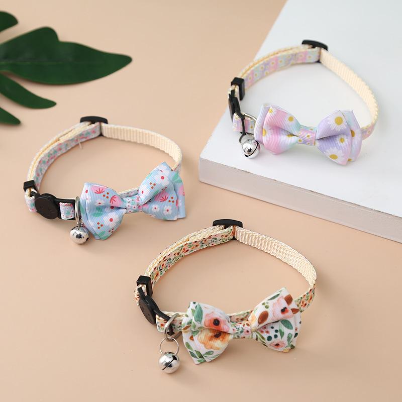 Classic Bow Cat Collar Adjustable Pet Collars with Bell Cute Printed Puppy Collar Durable for Cats and Puppy Neck Accessory Accessories