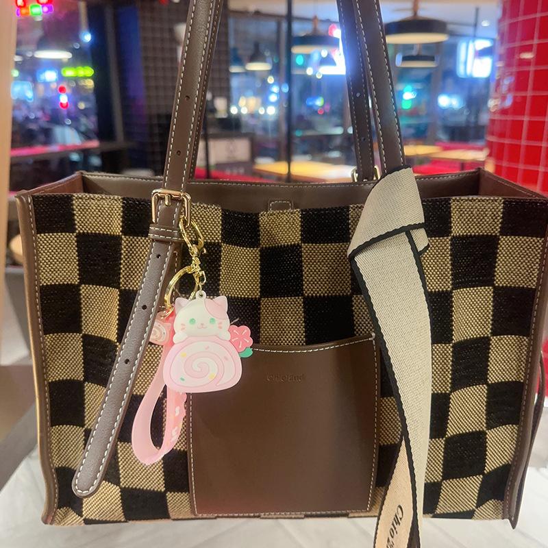 Kawaii Cat Keychain Cute Cartoon Keyring Pvc Cake Roll Key Accessories Bag Decorat Anime Key Chain for Girl Couple Trinket Gift