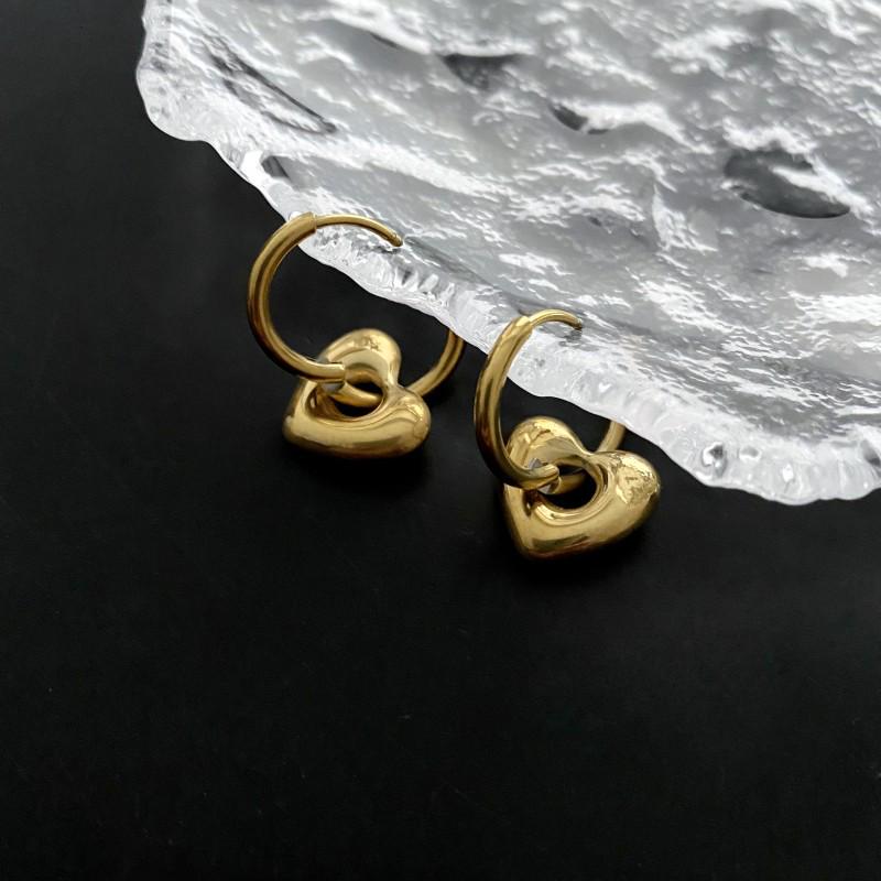 

18K Gold-Plated Peach Heart Earrings - Retro Minimalist Design