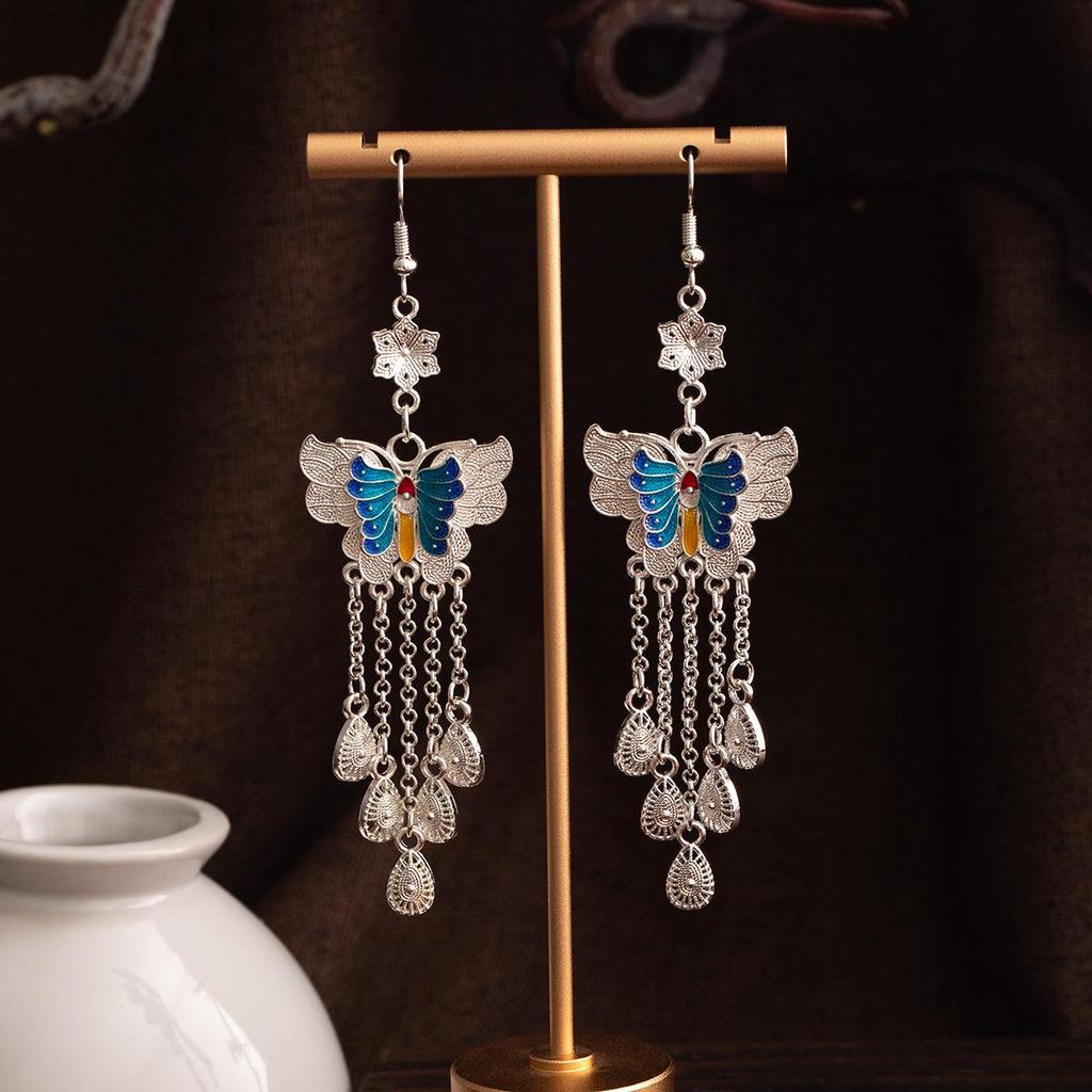 Miao Silver Tassel Earrings: Ethnic Style, Fashionable Exaggeration, Light Luxury Design