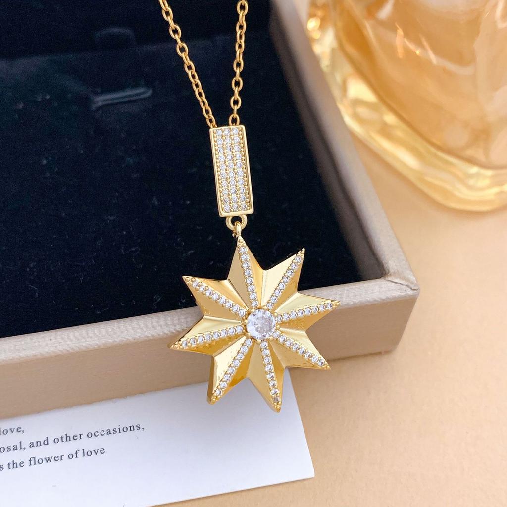 Necklace European, American moon star micro-inlaid zircon necklace accessories female niche personality light luxury high-end accessories