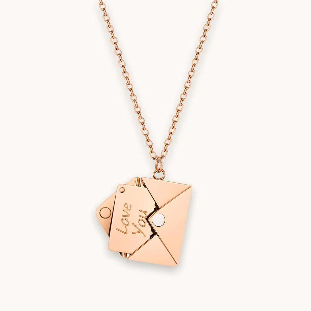 European and American Titanium Steel Envelope Fashionable Ladies Titanium Steel Clavicle Chain Be Opened