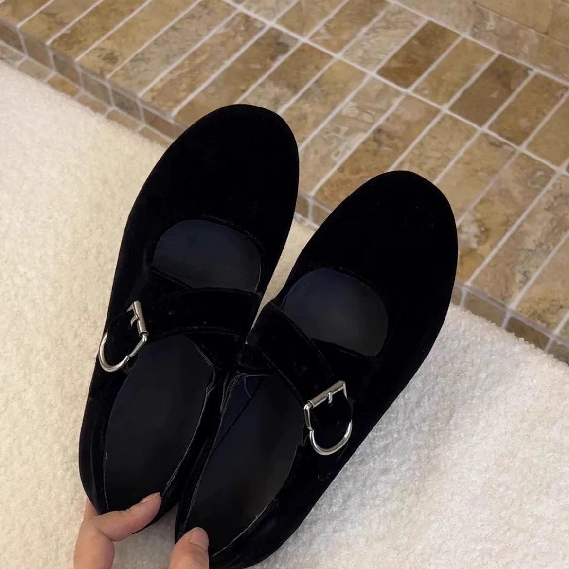 

Кожаные ретро замшевые туфли Мэри Джейн с перекрестным ремешком, женские весенне-осенние новые универсальные туфли-балетки на плоской подошве с круглым носком 40 чёрный
