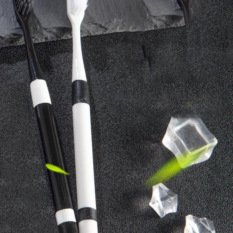 2 Pièces Brosses à Dents au Charbon de Bambou Nettoyage à Soies Douces Ultra-Fines, Ensemble Familial Couple Adulte Set de Brosses à Dents à Soies Fines