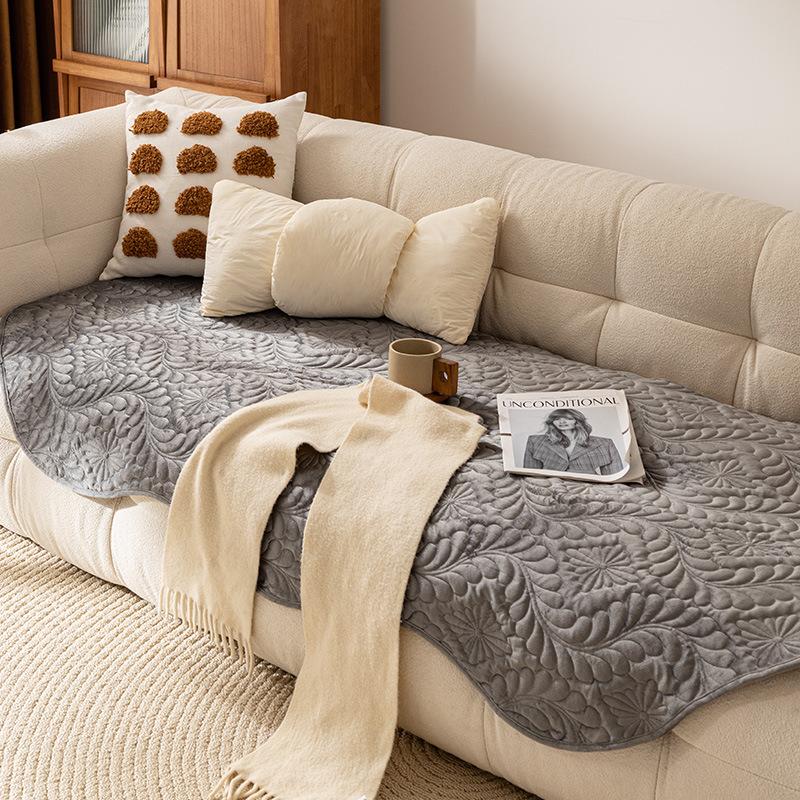 

Irregular Special-Shaped Dutch Velvet Sofa Cushion Is Universal In All Seasons New Non-Slip Seat Cushion, Sofa Cover Cover Cloth 90*90cm