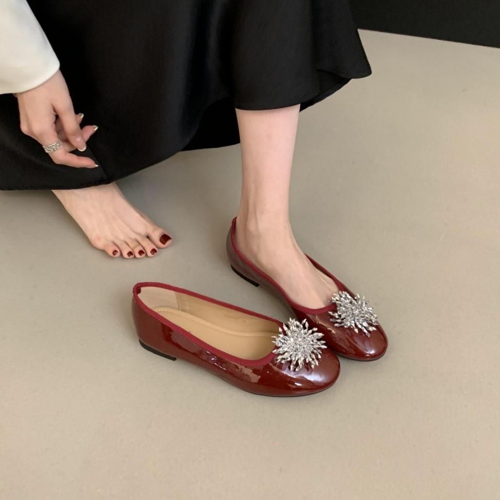 2025 new niche design flower Mary Jane single shoes women's spring and autumn commuting versatile shallow mouth flat shoes women