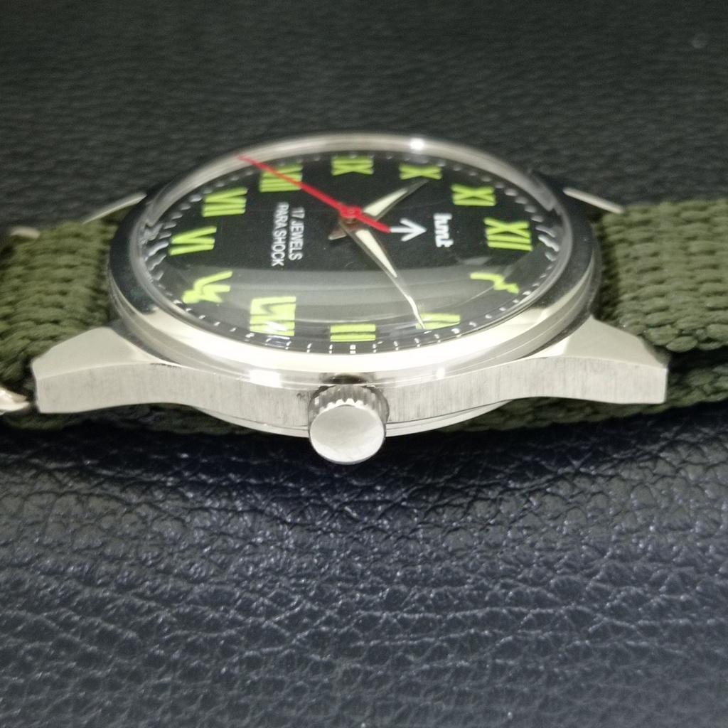 HMT HAND-WINDING VINTAGE INDIAN MENS BLACK COLOR DIAL WATCH A440988-4