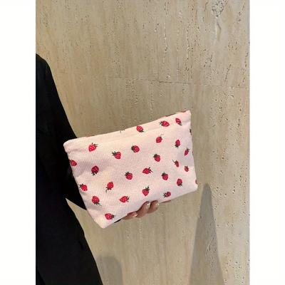 Trousse de maquillage en velours côtelé à motif fraises avec fermeture éclair, trousse de toilette portable pour les soins de la peau, trousse de maquillage grande capacité pour les voyages scolaires pour femmes