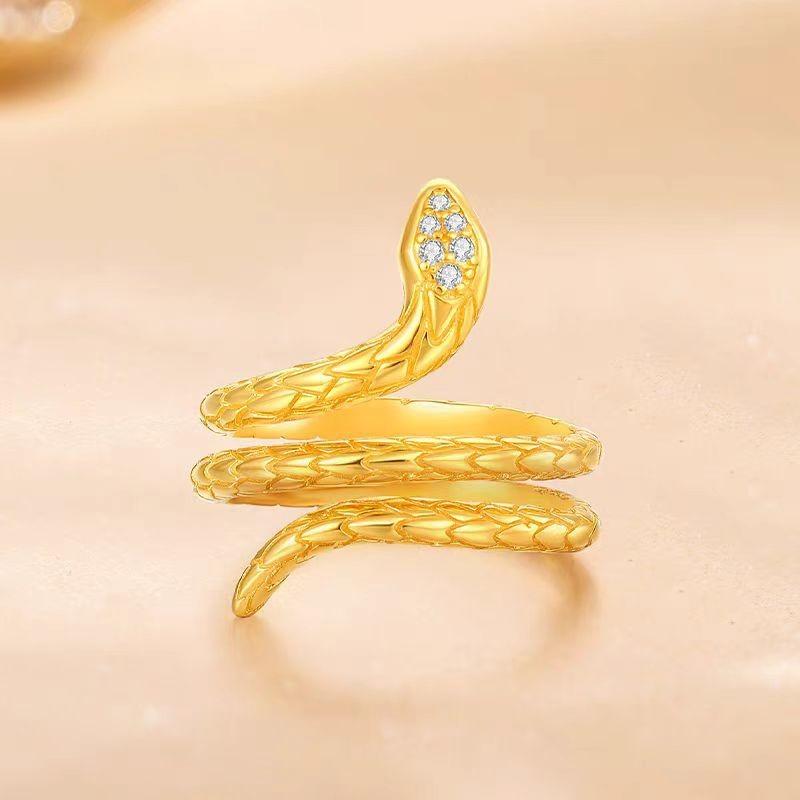 Snake Gold Eyecatching Ring For Men Featuring Dazzling Diamonds And Zodiac Elements