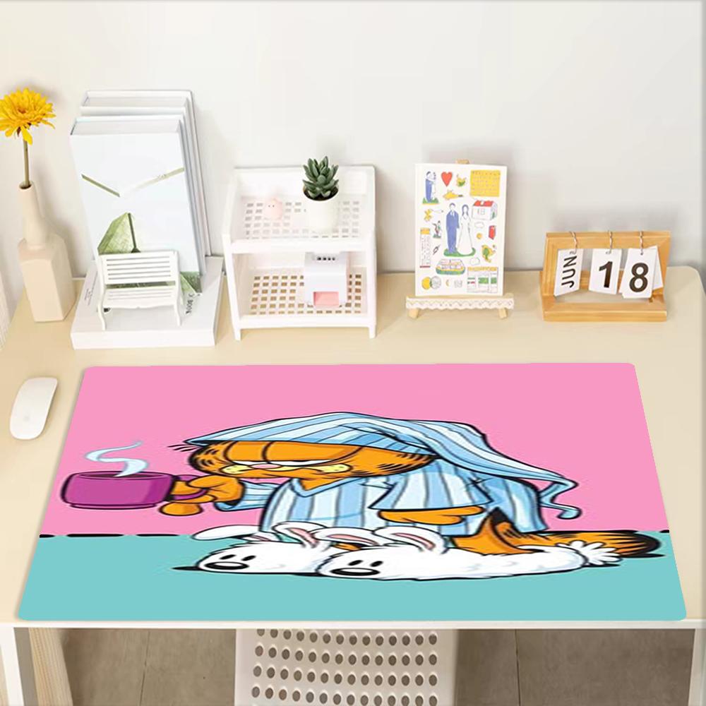 Garfield Theme Mouse Pad, Non Slip Rubber Base, Multifunctional Office & Home Decor, Perfect for Workspace Personalization.