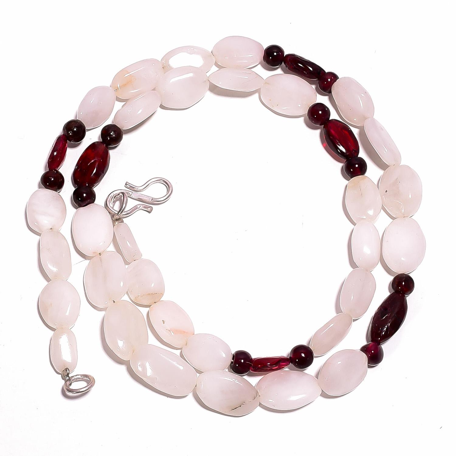 

Natural Moonstone Mozambique Garnet Gemstone Smooth Beads Necklace 17 UB-2849 UB-2849