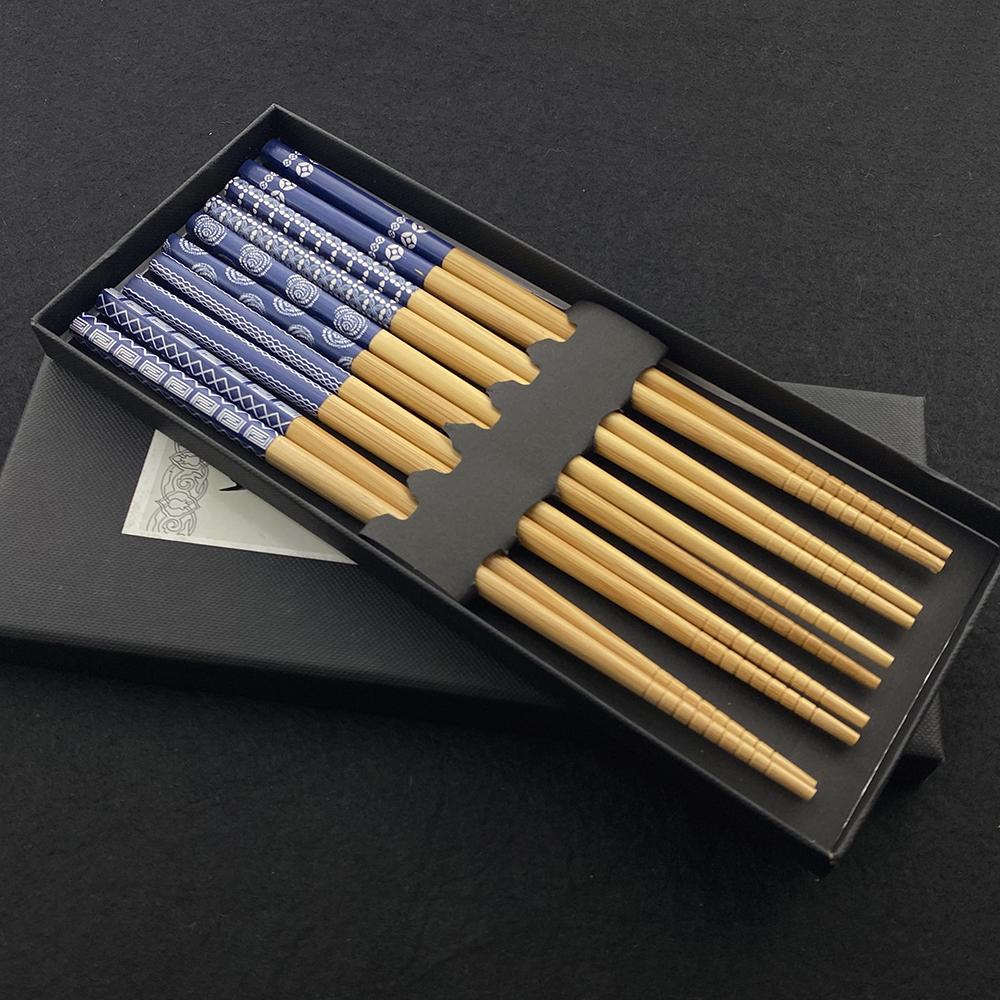 10 párů opakovaně použitelných čínských klasických dřevěných hůlek Tradiční vintage ručně vyráběné přírodní květinové bambusové hůlky Sushi nástroje