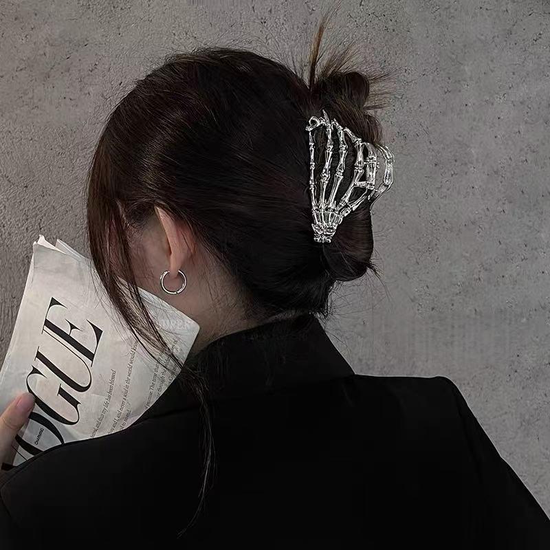 Halloween Bone Hair Clip for Girls Minimalist Y2K Style Metal Shark Clip Gothic Holiday Hair Accessories