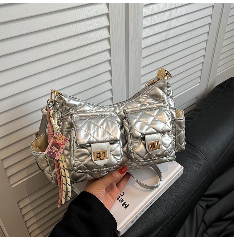 Rhombus Chain Bag Women's 2025 New Spring and Summer Niche Design Shoulder Messenger Bag Locomotive Bag Casual Armpit Bag
