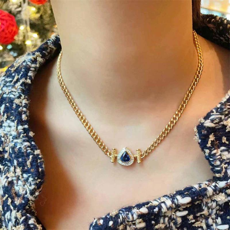 Elegant Vintage French Clavicle Necklace for Women - Retro High-End Style