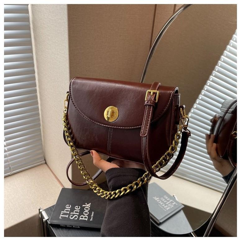 Ielgy Retro Flap Bag All-Match Crossbody Small Square Bag
