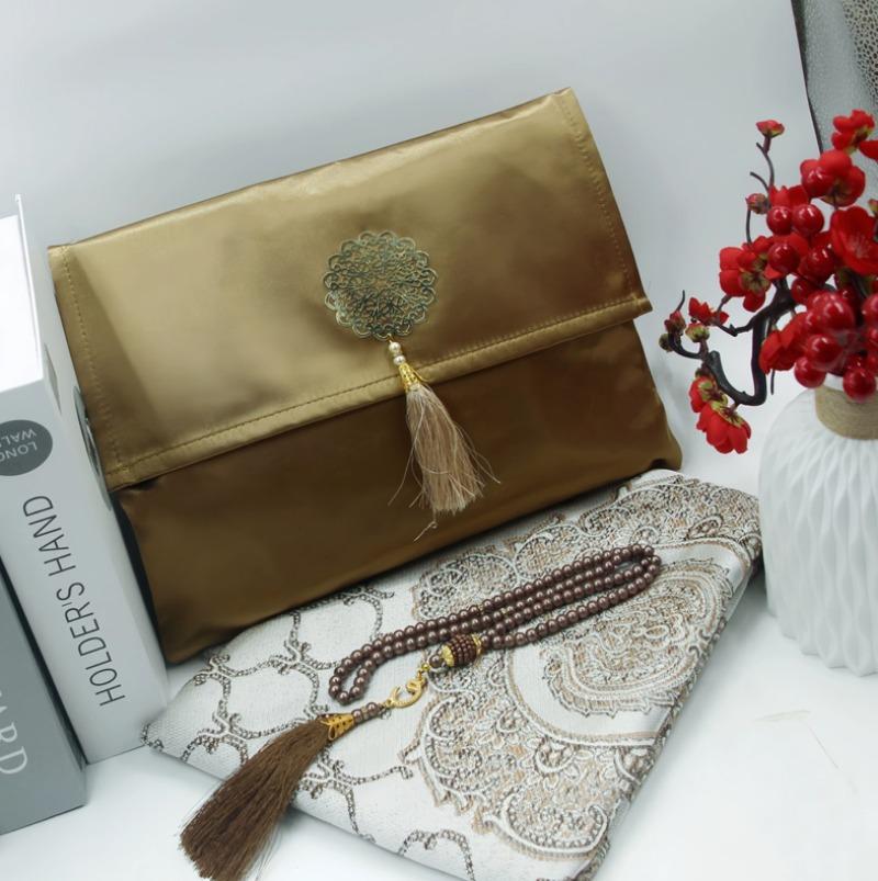 Fashionable Polyester Prayer Rug Portable Braided Mats Simply Print Muslim with Compass In Pouch Travel Mat