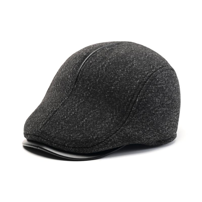 Autumn and Winter New Men's Peaked Cap, Dad and Grandpa Outdoor Travel Thickened Warm Ear Protector Forward Hat