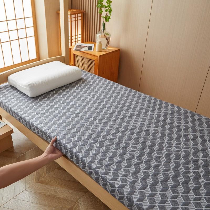 Washable Tatami Mattress Pad - Soft, Non-Collapsing Cover for Dorms and Rentals