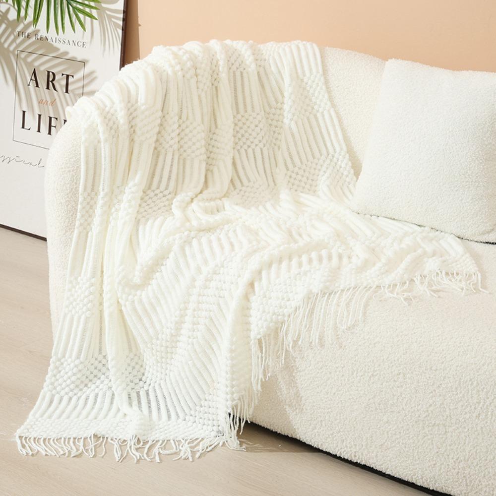 Atmungsaktive nordische Strickdecke Hautfreundliche Nickerchen-Decke Universelle Sofa-Karodecke Hotel