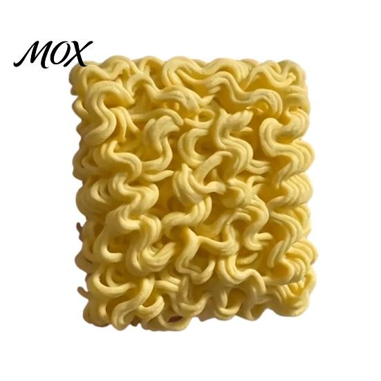 3D Printed Novelty Props Instant Noodle Figurine, Realistic Ramen Snack Desk Ornament, Food Figurines Creative Statue for Home Office Decor, Tabletop