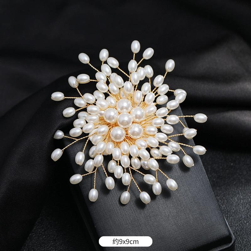 Elegantes Temperament Luxus Imitationsperlen Brosche Damenmode vielseitige Schneeflocken Anstecknadel hochwertig atmosphärisch Korsage Mantelzubehör