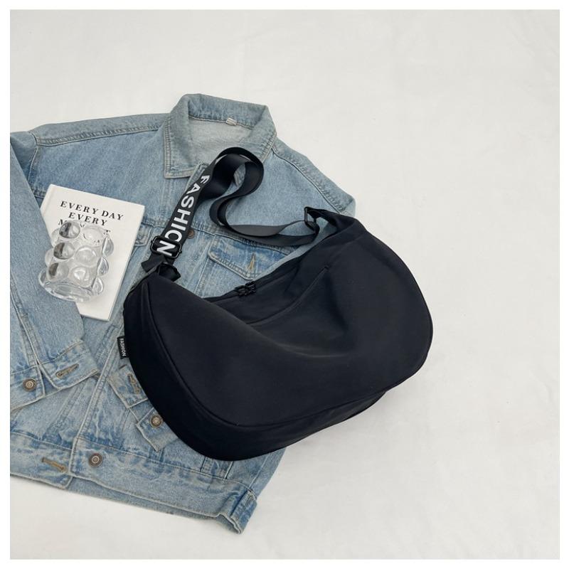 

New high-end versatile satchel Oxford cloth waterproof crescent moon men s and women s dumpling bag lazy wind