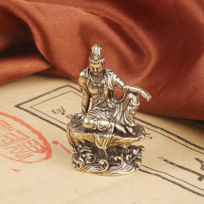Vintage Brass Water Moon Desktop Ornament Free Guanyin Bodhisattva Buddha Statue Craft Antique Copperware Wholesale