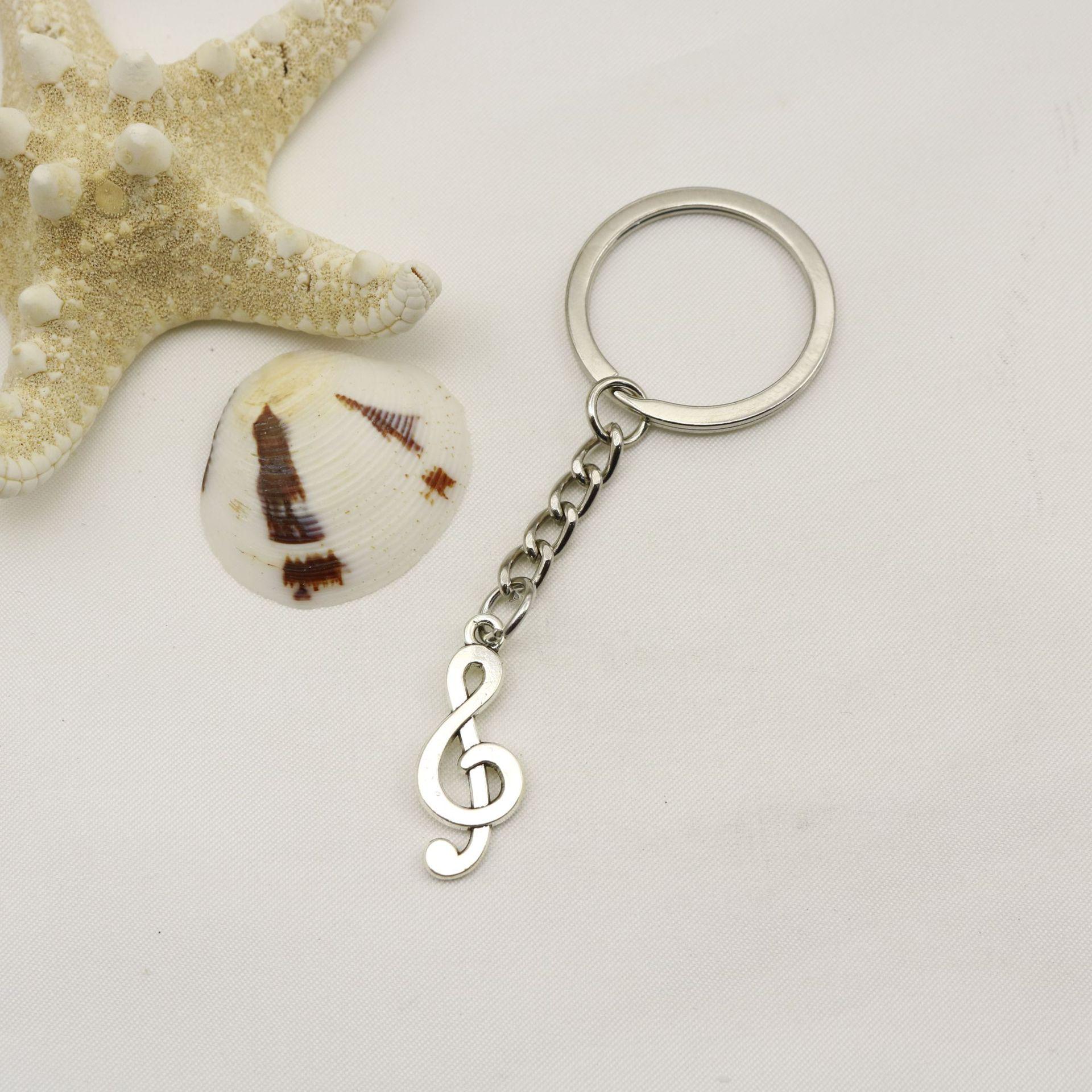 Simple Musical Note Keychain Pendant