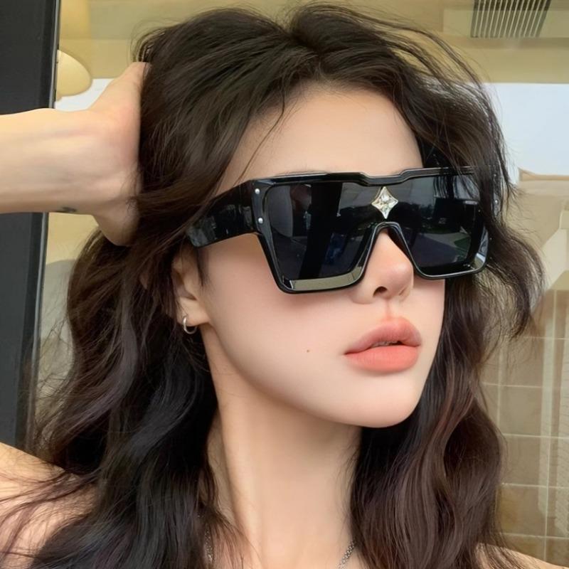 New Large Frame Square Sunglasses Women Decorative Rice Nail Fashion Sun Glasses Men Outdoor Driving Eyewear Uv400