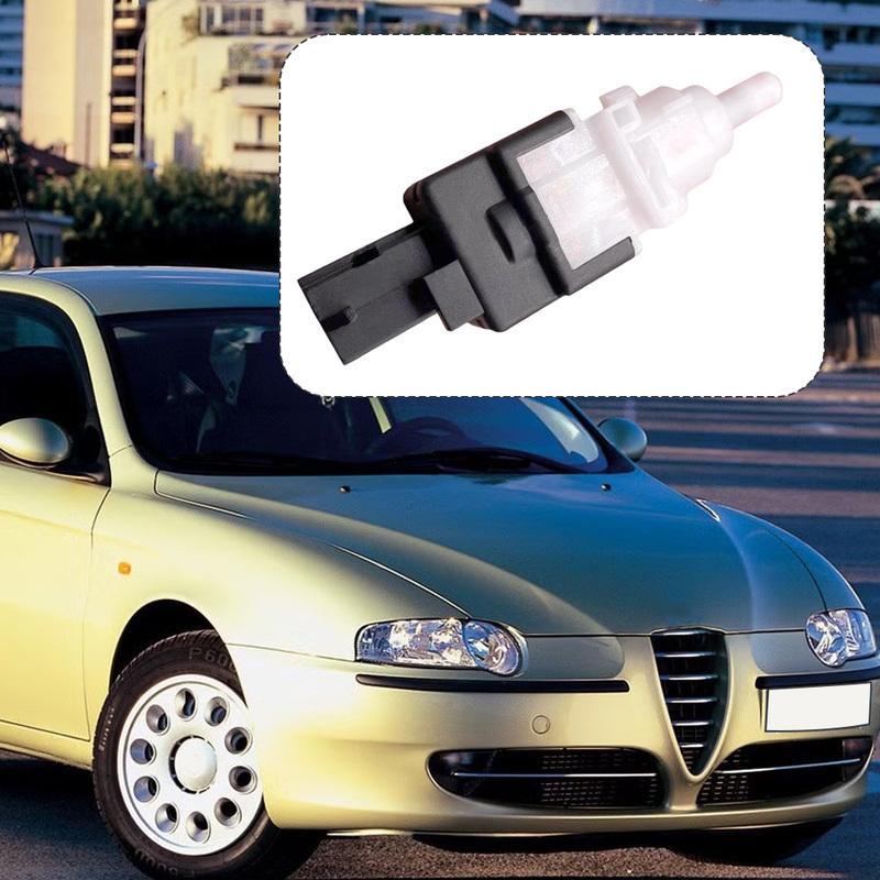 For Fiat Croma 2005-2011  Alfa Romeo Spider 1994-2011 Brake Light Switch 60801906 60669020