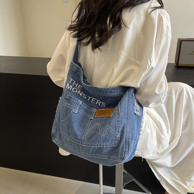 Women's Bag 2025 Autumn New Denim Bag Large Capacity Horizontal Shoulder Bag Wind Casual Women's Messenger Bag