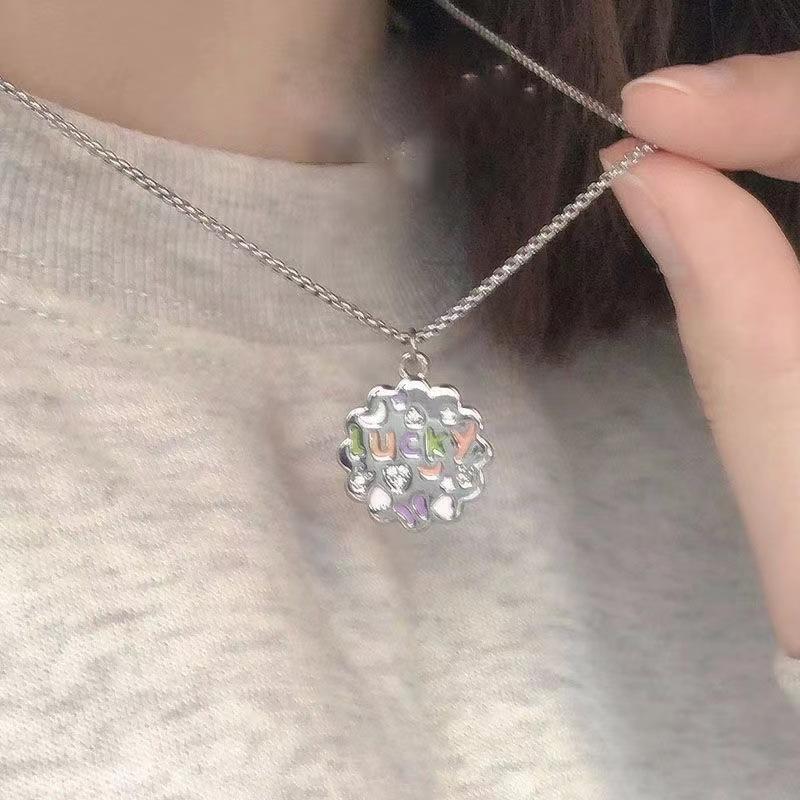 Lucky Flower Necklace Women's Light Luxury Niche Design Cute Sweet Cool Letter Clavicle Chain Stainless Steel Strong Chain