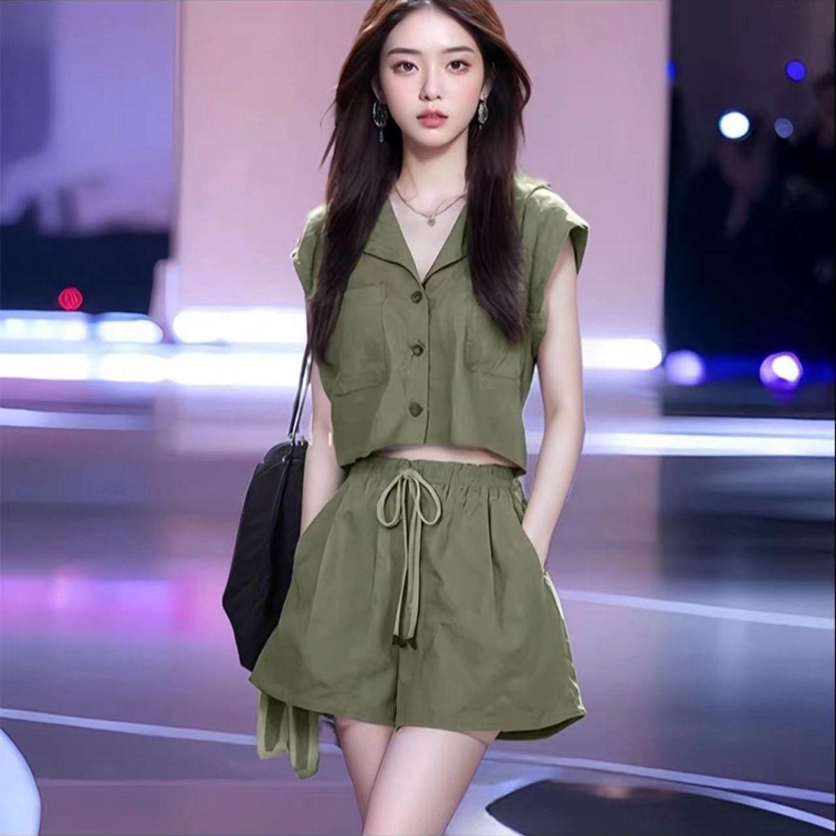 

2026 Summer Women s Slimming Two-Piece Suit: Salt-Style Channel Top and Petite Shorts 2XL 135-150 lbs
