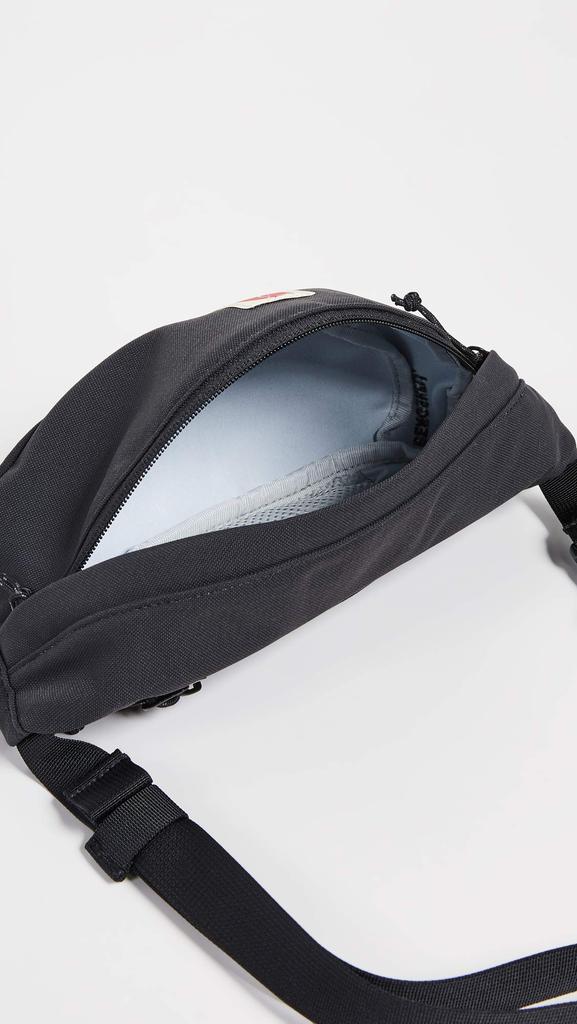 Amazon Official Genuine Waist Bag Ulvo Hip Pack Medium 2L 23165 [Fjällräven] Capacity Men's 550_Black