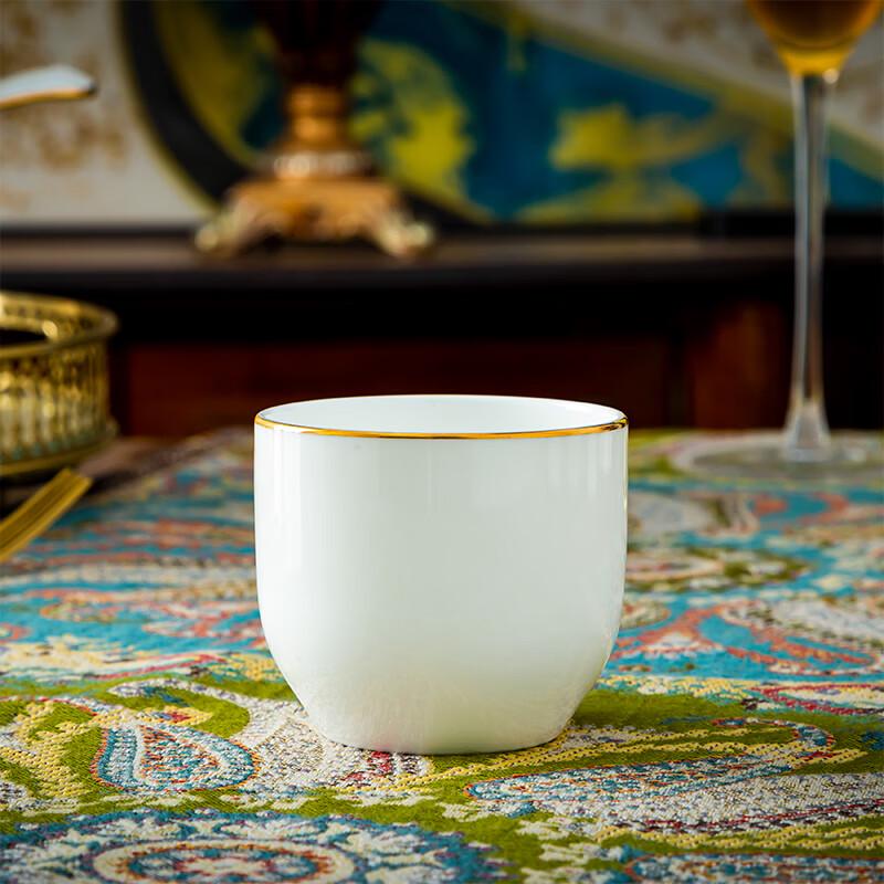 Tao Xiang Hui Jiangzhong White Ceramic Cup